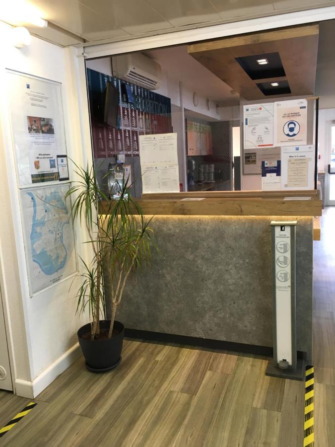 Ibis Budget Rochefort Bagian luar foto
