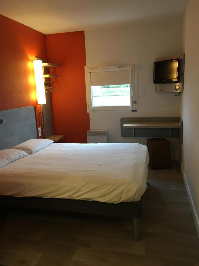 Ibis Budget Rochefort Bagian luar foto