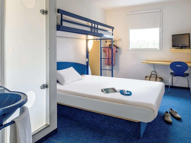 Ibis Budget Rochefort Bagian luar foto
