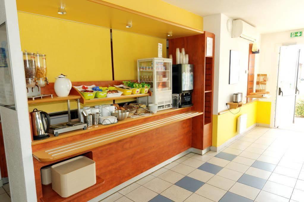 Ibis Budget Rochefort Bagian luar foto
